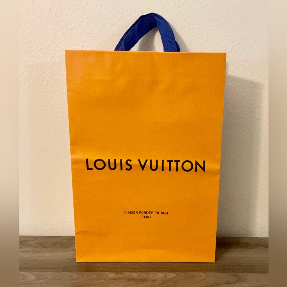 Original Louis Vuitton medium shopper bag. Louis Vuitton envelope ribbon